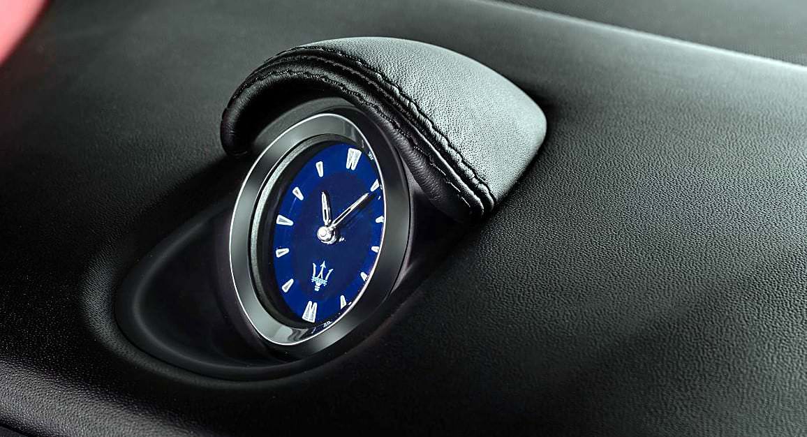 Maserati-Ghibli-dettaglio-orologio-Car-and-watches.jpg